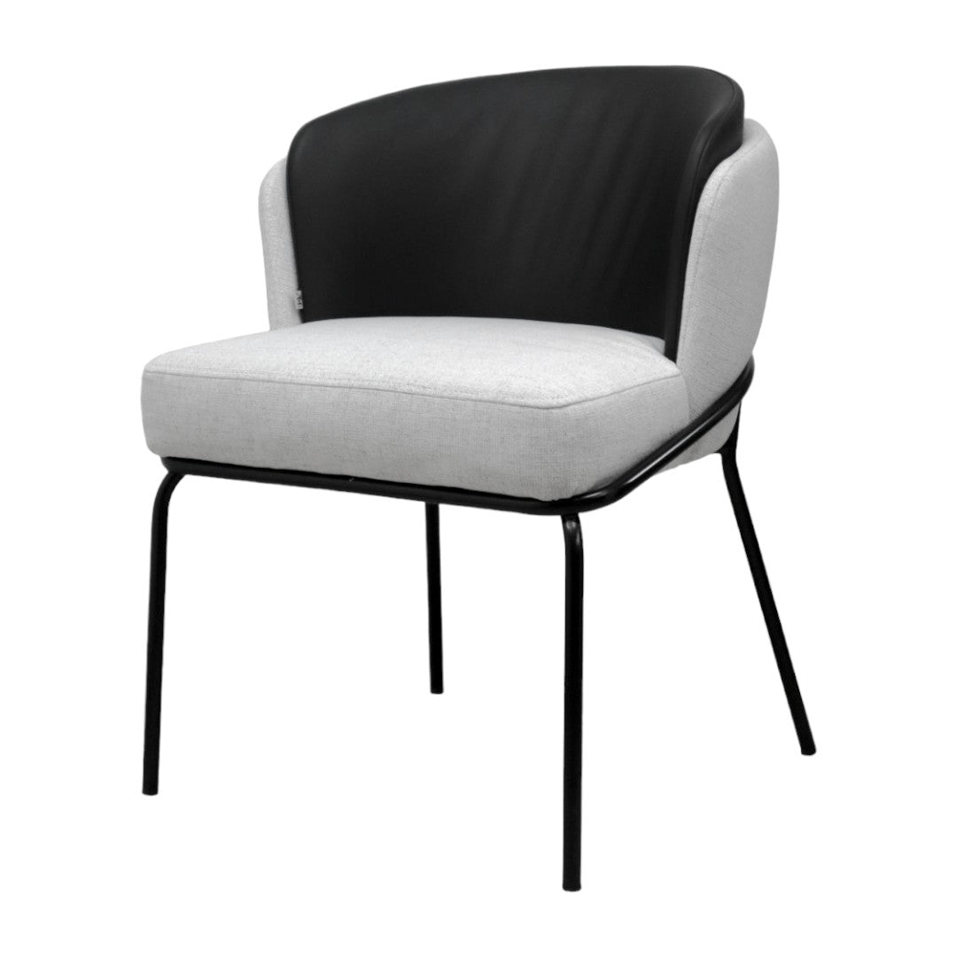 Silla Magdalena | Asiento & Respaldo Exterior Textil y Respaldo Interior 100% Piel con Base Metálica Negra