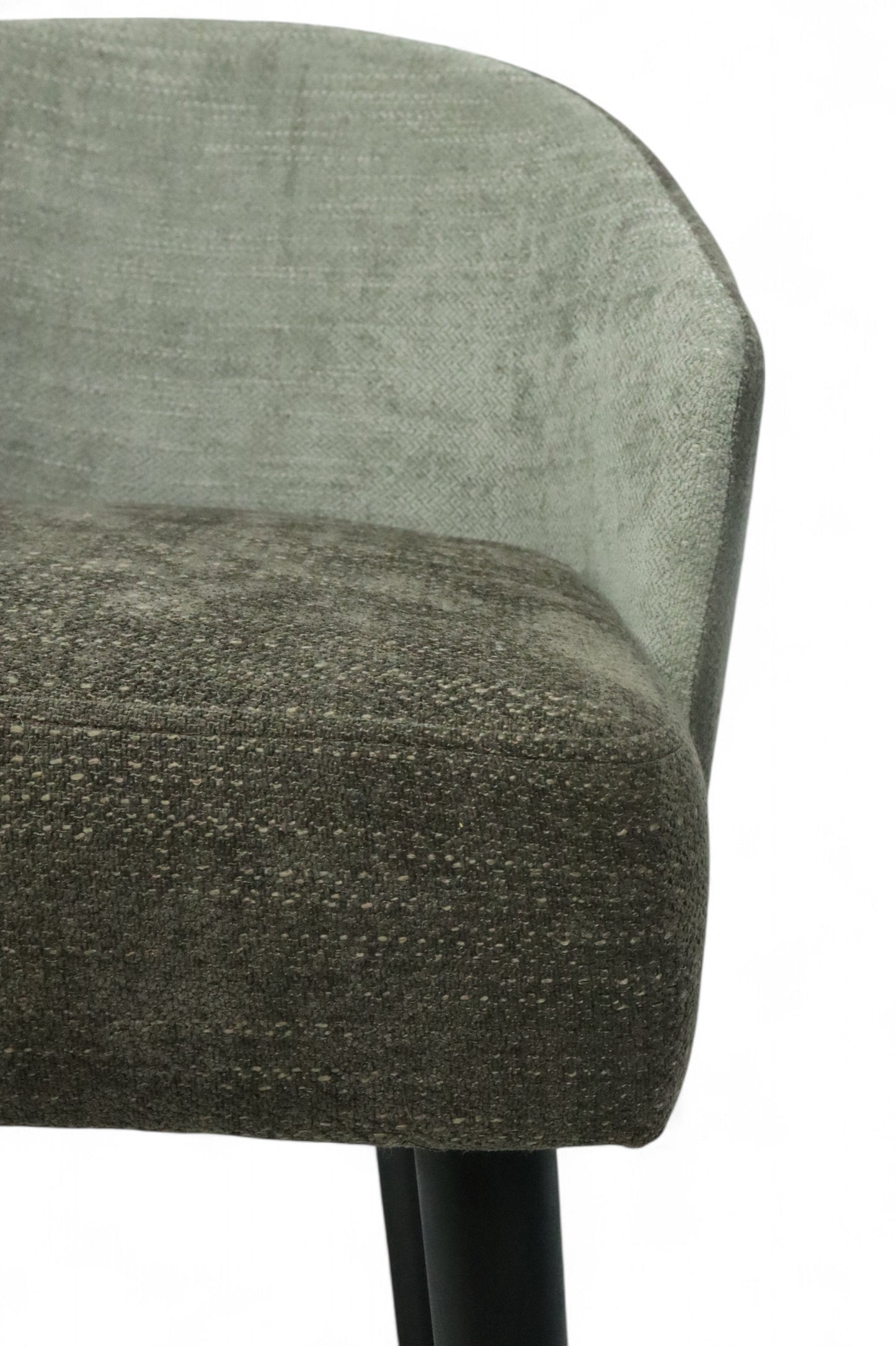 SILLA BERNAL - respaldo y asiento en textil, base de madera de encino