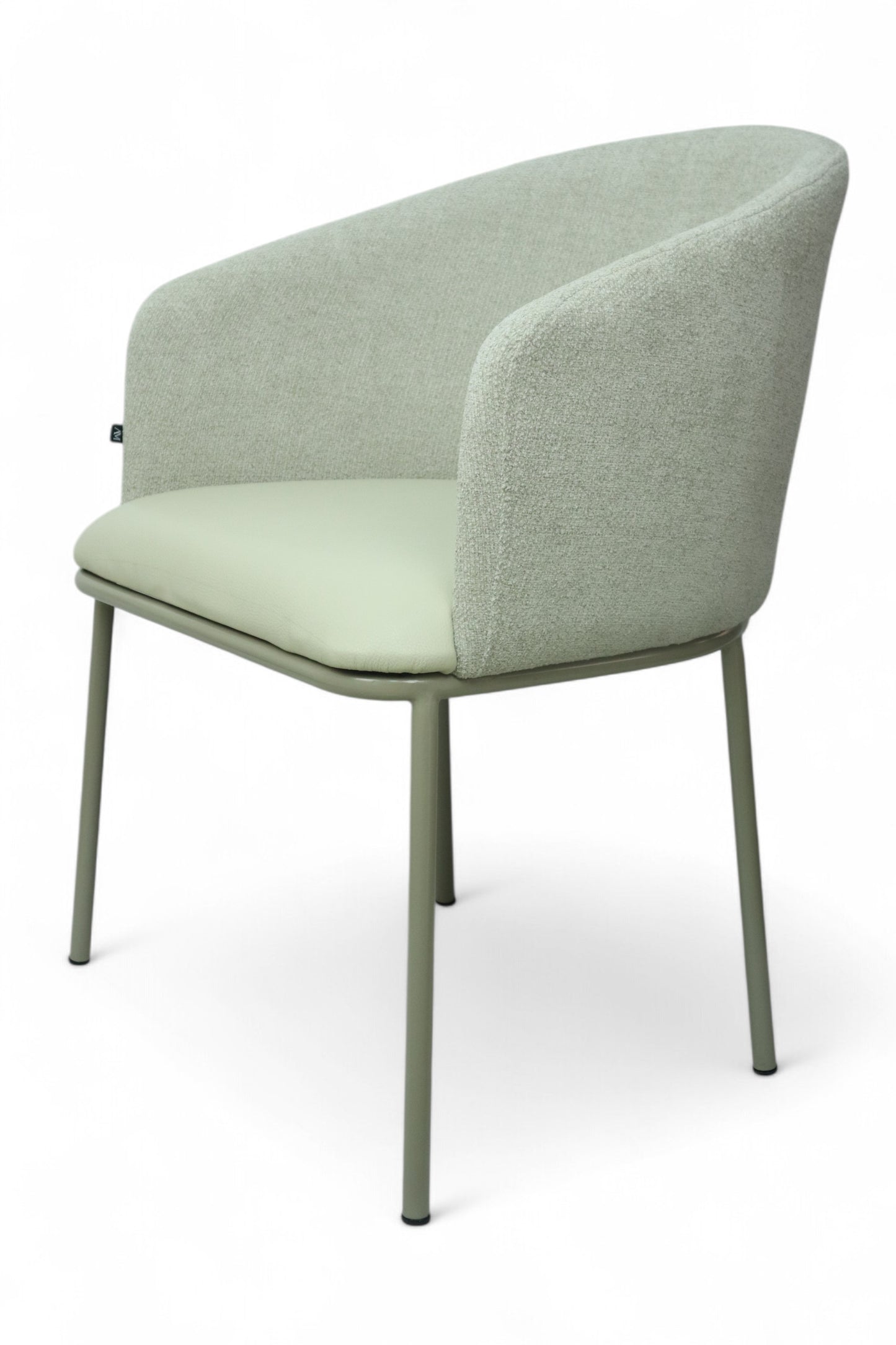 SILLA CANES - respaldos en textil blanco de alta calidad, asiento piel genuina, base de metal