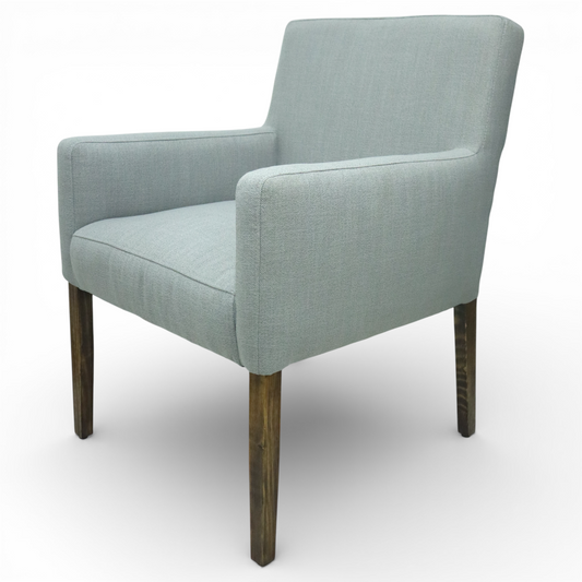 SILLA LORETO - respaldo y asiento en textil gris, estructura de madera de pino