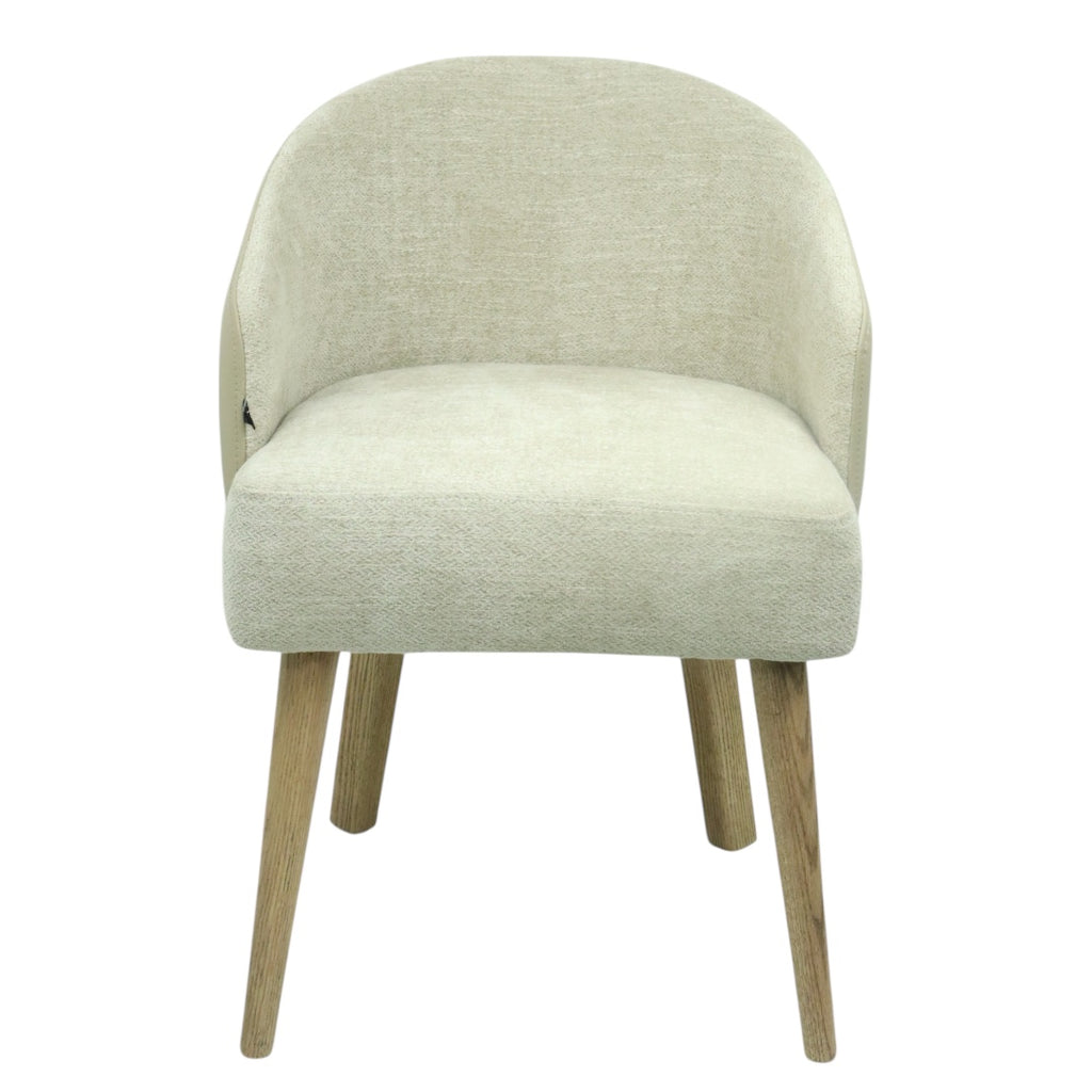 SILLA BERNAL - respaldo exterior en piel genuina, asiento y respaldo interior en textil, base de madera de encino