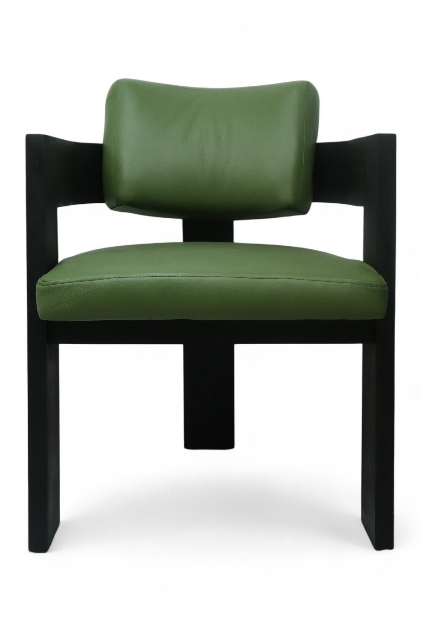 SILLA CAPRI - respaldo y asiento en piel genuina color verde, base de madera de encino
